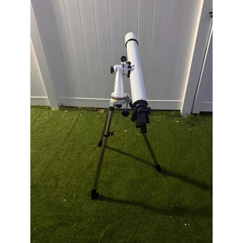 N/A white refractor